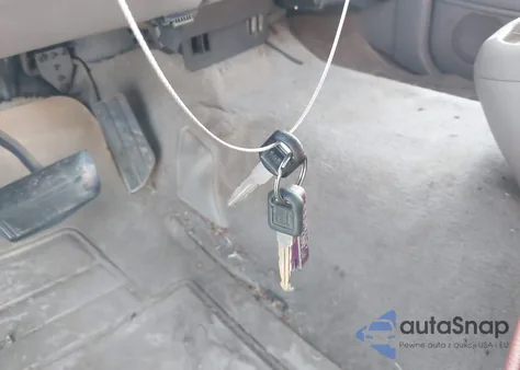 1998 Chevrolet C1500 Fleetside z USA, uszkodzony, nr VIN 2GCEC19R5W1151255